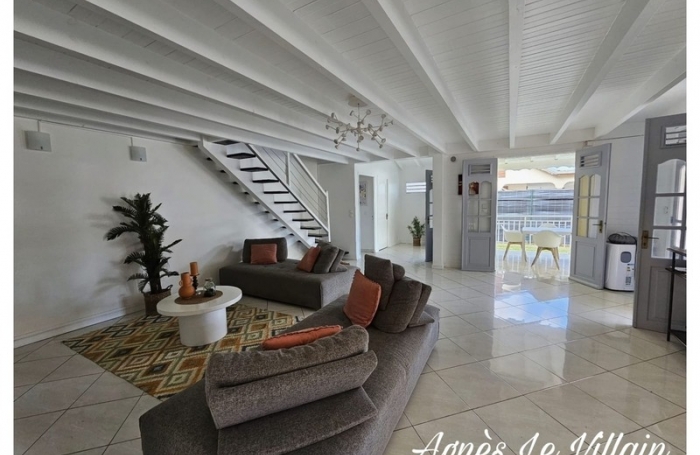 Vente Maison 184m&sup2; 4 pi&#232;ces Pointe-Noire