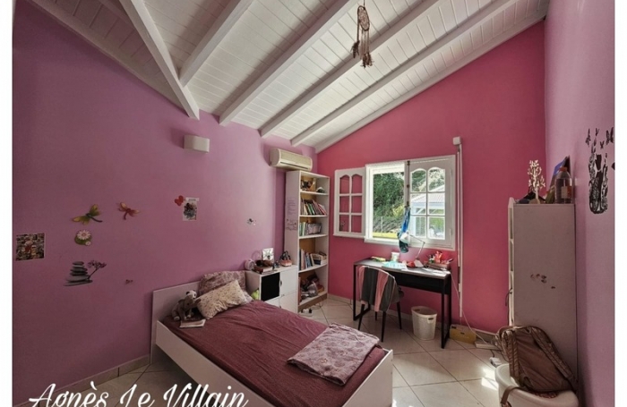 Vente Maison 184m&sup2; 4 pi&#232;ces Pointe-Noire