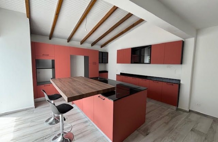 Location Maison 148m&sup2; 7 pi&#232;ces Port-Louis