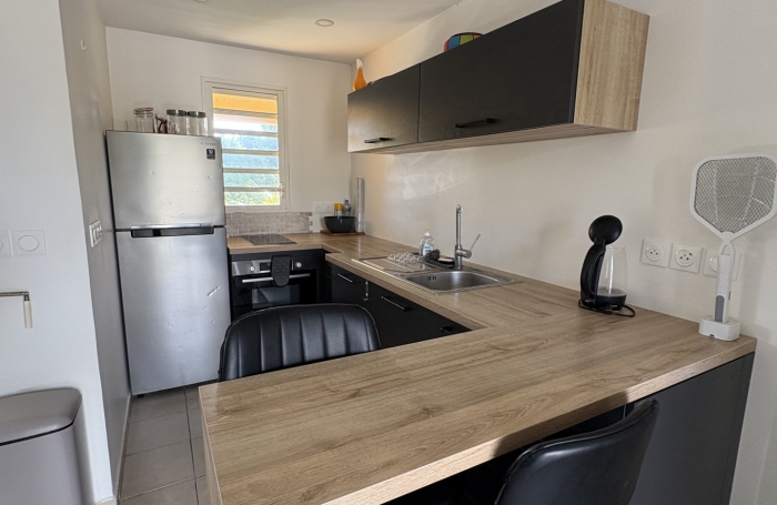 BEL APPARTEMENT T2 RENOVE RESIDENCE AVEC PISCINE PLAISANCE