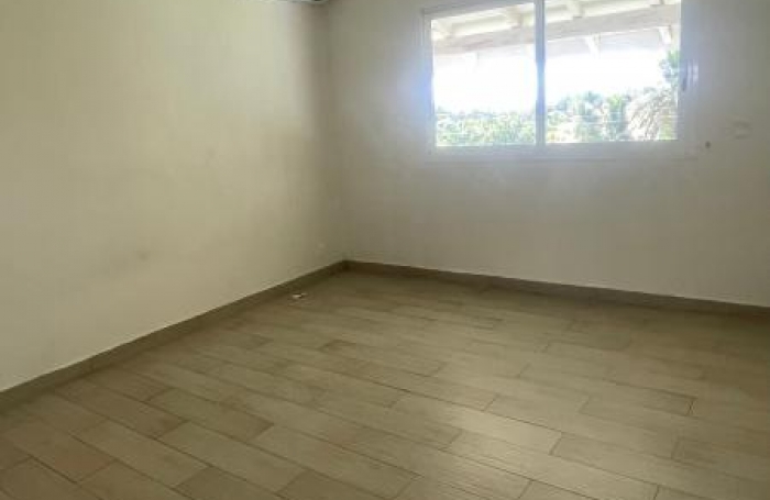 Location Maison 159m&sup2; 6 pièces Petit-Bourg