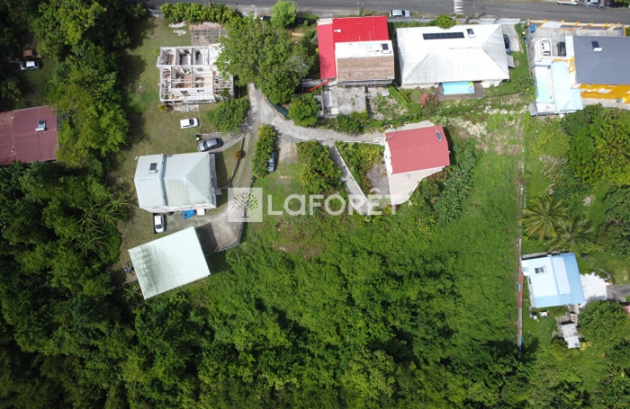 Vente Terrain 700m² Les Abymes