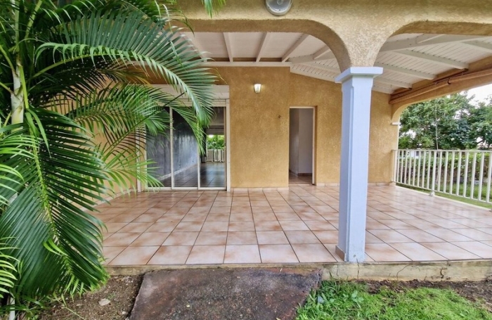 Vente Maison 104m&sup2; 6 pi&#232;ces Baie Mahault