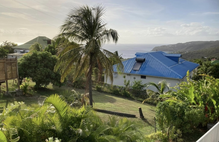 BOUILLANTE - COMPLEXE TOURISTIQUE ET VILLA - PISCINE - VUE MER