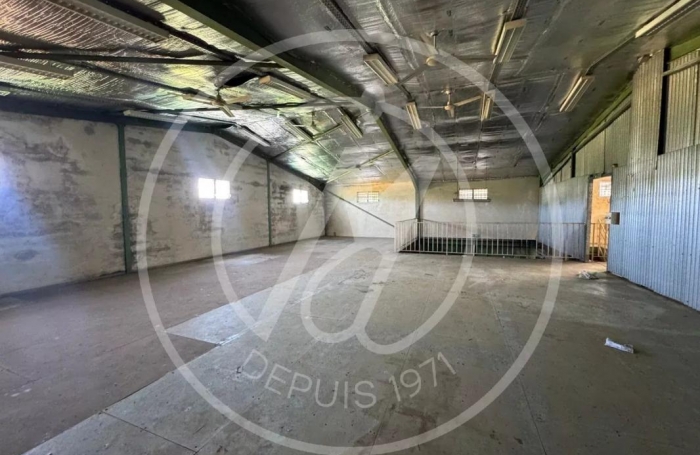 Location Local commercial 458m&sup2; Les Abymes