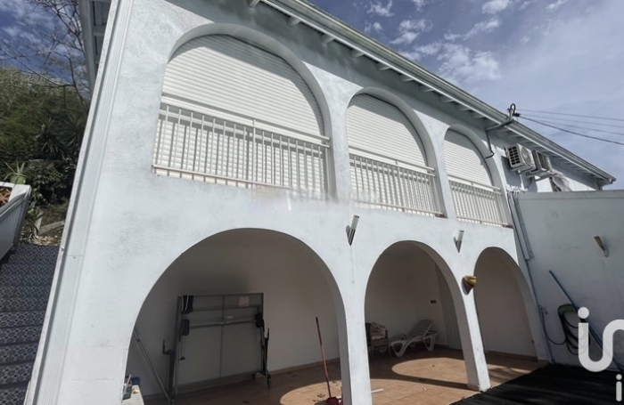 Vente Maison 145m&sup2; 5 pi&#232;ces Gosier