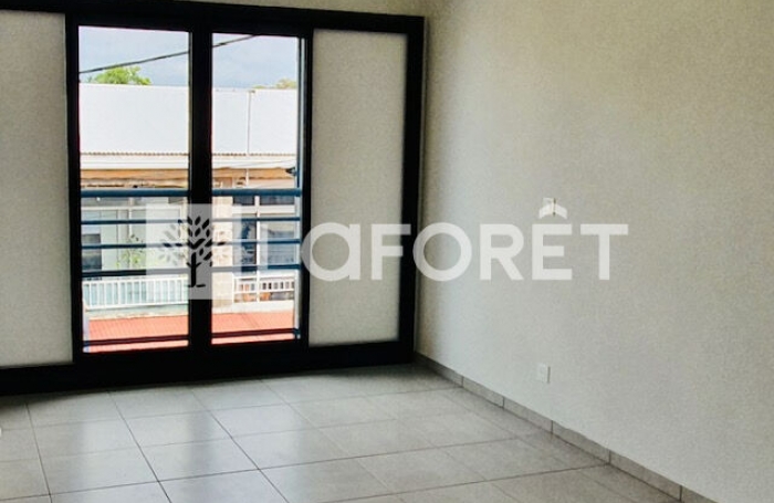 Location Appartement 64.02m² 3 pièces Saint François