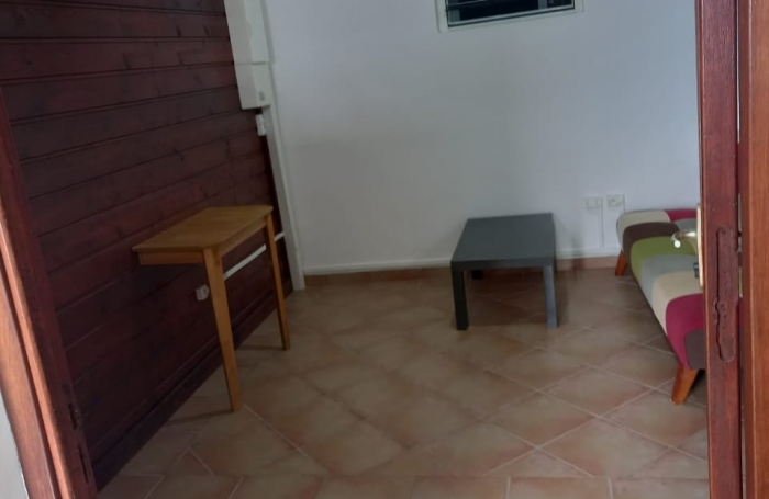 PETIT BOURG APPARTEMENT T2 MEUBLE VUE MER