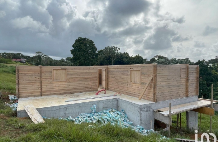 Vente Maison 95m&sup2; 4 pi&#232;ces Petit-Bourg