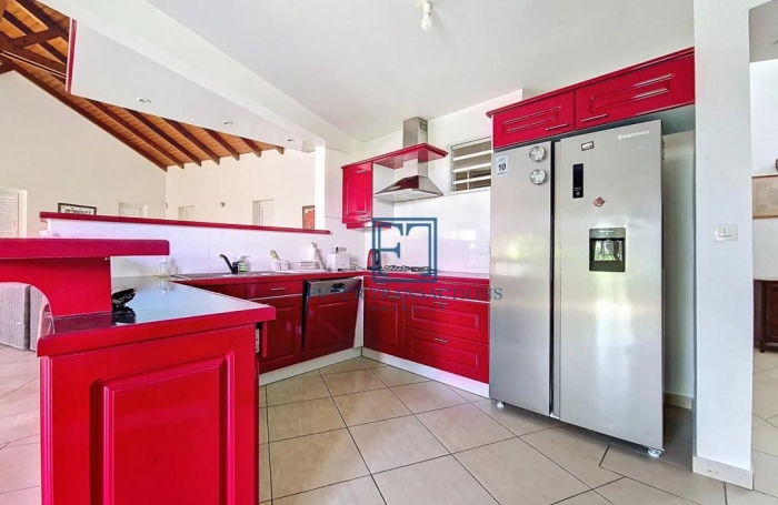 Location Maison 161m&sup2; 4 pi&#232;ces Saint François