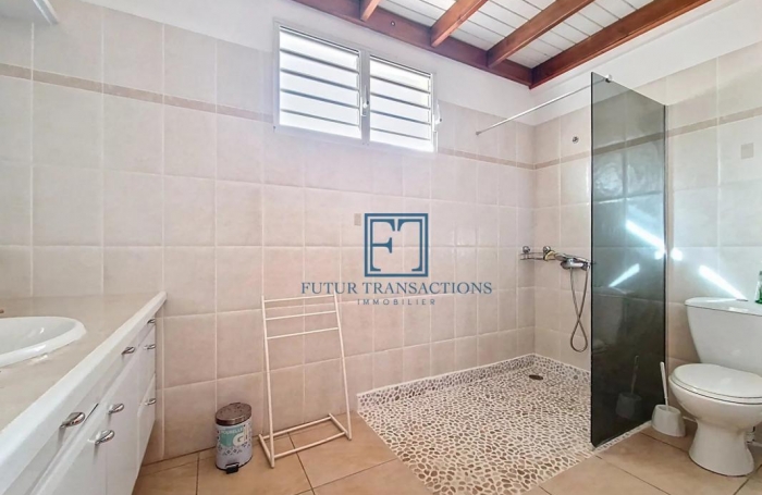 Location Maison 161m&sup2; 4 pi&#232;ces Saint François