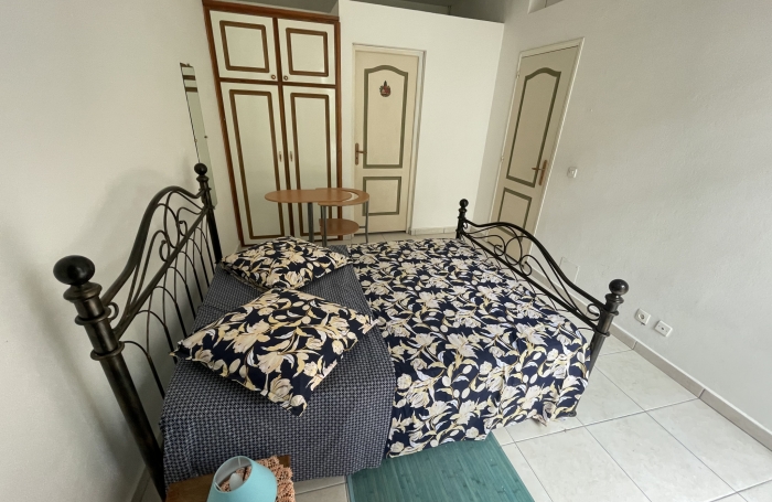 STUDIO meublé proche Université