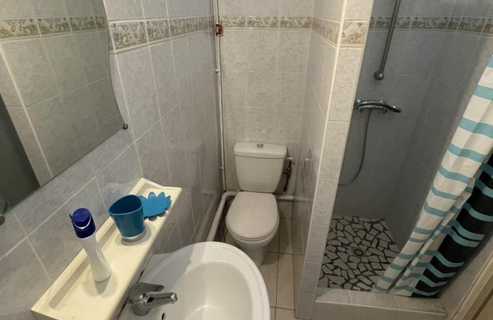 STUDIO meublé proche Université