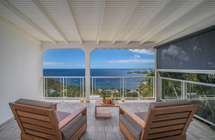 Bouillante Exceptionnel ensemble immobilier de 6 appartements avec Vue Imprenable sur la mer !