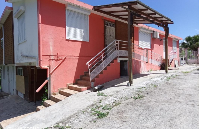 Location Maison 200m&sup2; 10 pi&#232;ces Gosier