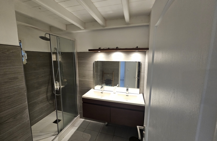 Villa F4 + T2 ind&eacute;pendant