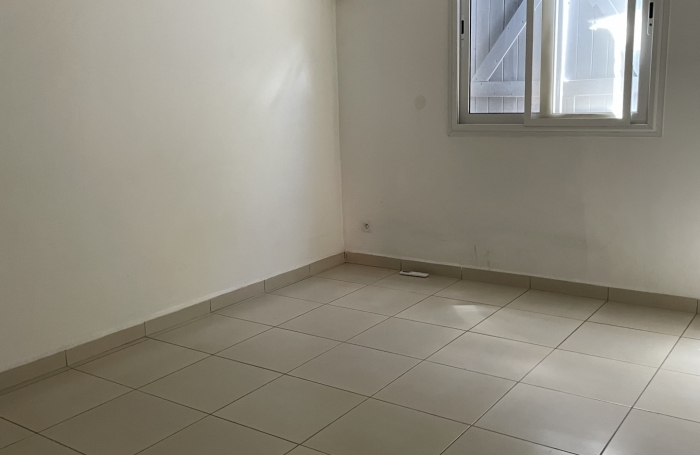 Location Maison 82m&sup2; 4 pi&#232;ces Sainte Rose