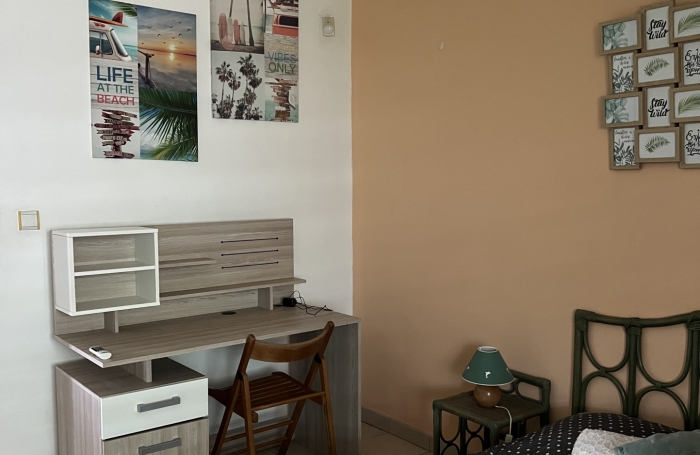 Appartement F3 meubl&eacute; vue mer &agrave;  Bas du Fort