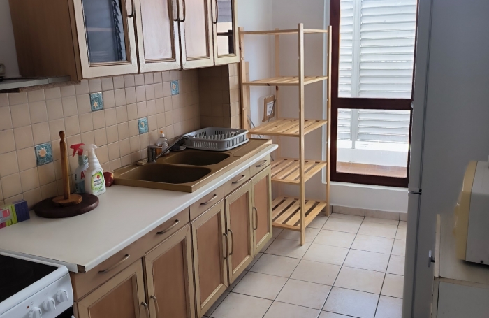 POINTE-A-PITRE : APPARTEMENT T4 AVEC VUE DEGAGEE