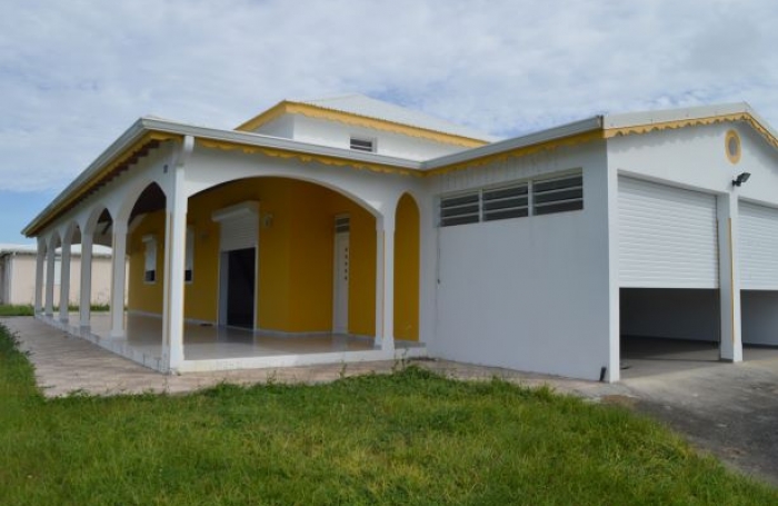 Location Maison 97160