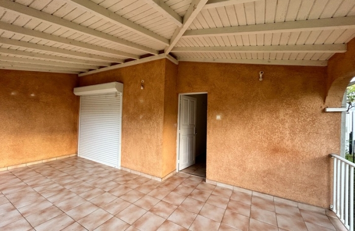 Vente Maison 104m&sup2; 6 pi&#232;ces Baie Mahault