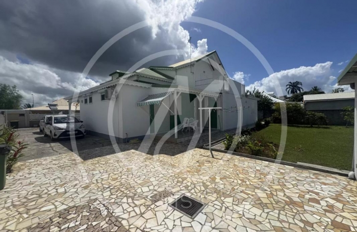 Vente Maison 197m&sup2; 6 pièces Petit-Bourg