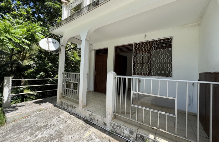 BAS DE VILLA T2 LA BOUAYE