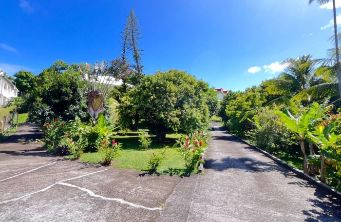 Vente Maison 200m&sup2; 6 pi&#232;ces Gourbeyre