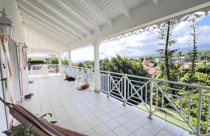 Vente Maison 200m&sup2; 6 pi&#232;ces Gourbeyre