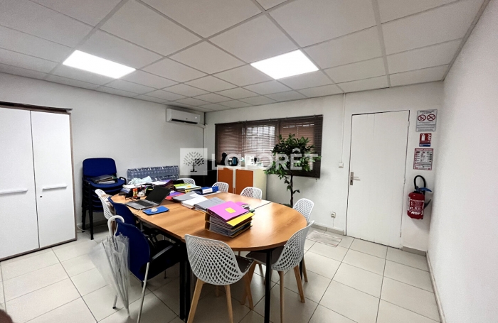 Vente Bureaux 66.17m&sup2; Baie Mahault