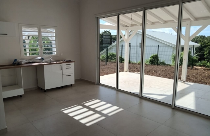 VILLA T4 en R+1 - VERNOU 97170 PETIT-BOURG