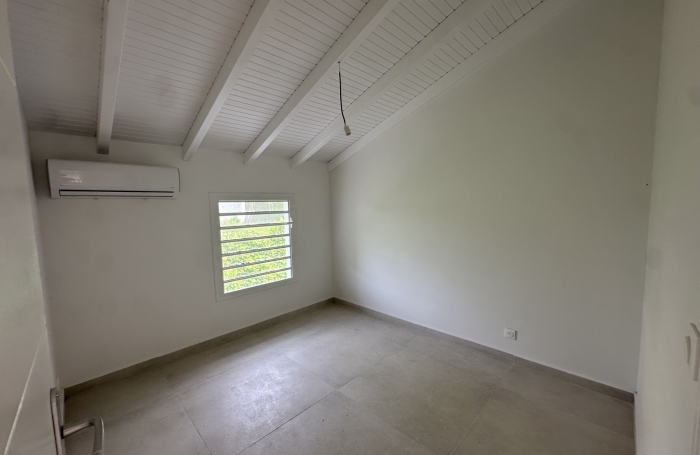 VILLA T5 en R+1 - VERNOU 97170 PETIT-BOURG