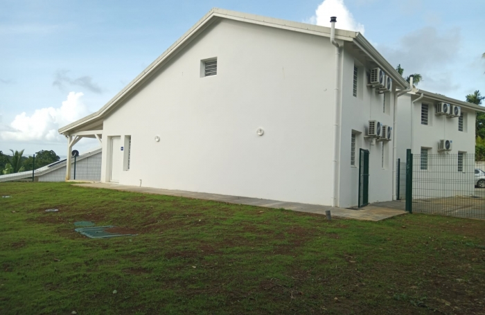 VILLA T5 en R+1 - VERNOU 97170 PETIT-BOURG