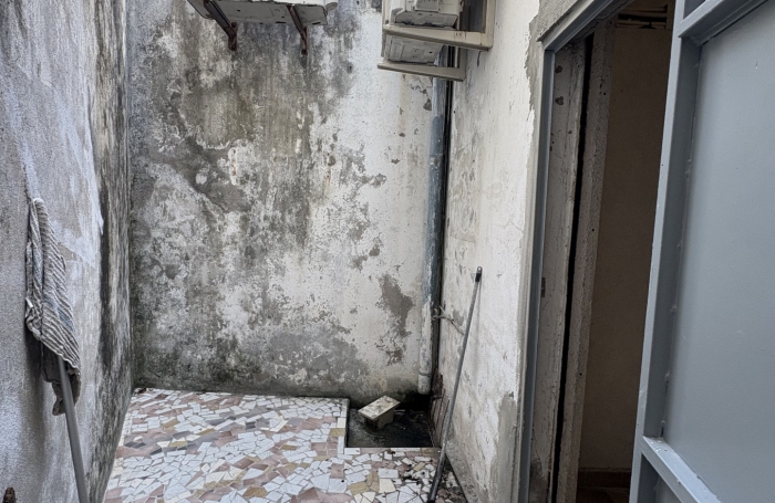 LOCAL COMMERCIAL PROCHE MARCHE AUX EPICES POINTE-A-PITRE