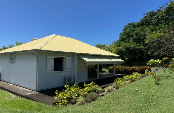 BAILLIF Villa T3 + Bureau + Garage