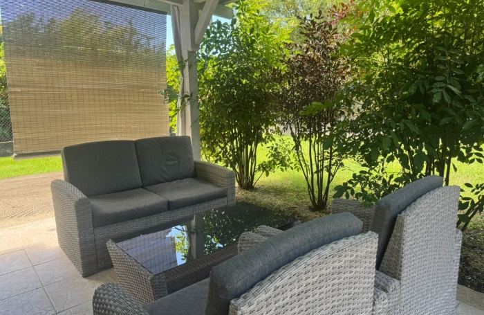 BAILLIF Villa T3 + Bureau + Garage