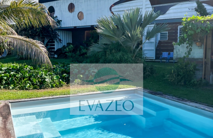 Propriété 320m2 - 7 chambres - Vue mer - Piscine - SAINTE-ROSE