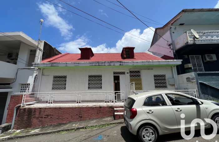 Vente Maison 190m&sup2; 5 pi&#232;ces Basse-Terre