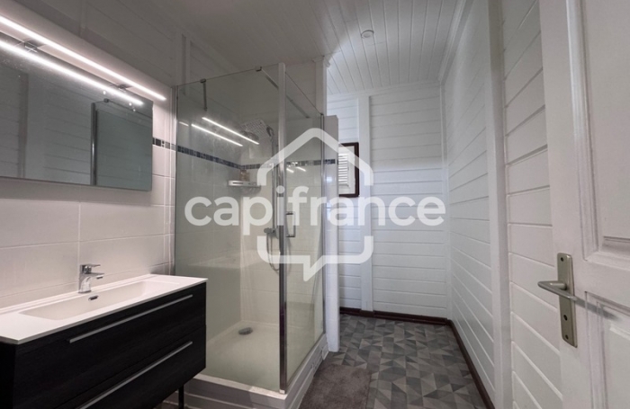 Vente Maison 380m&sup2; 11 pièces Les Abymes