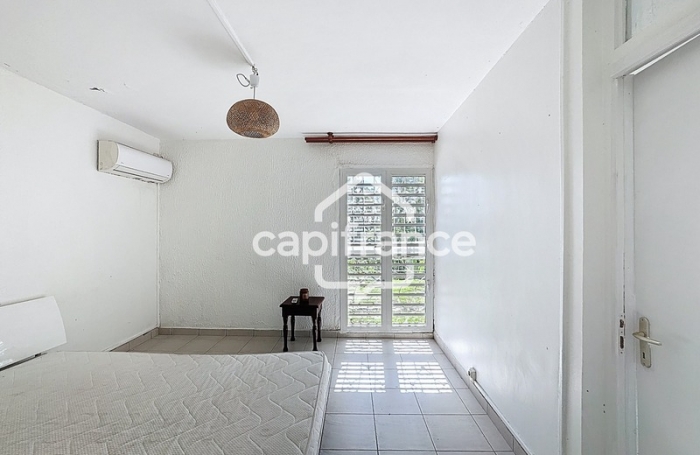 Vente Maison 380m&sup2; 11 pièces Les Abymes