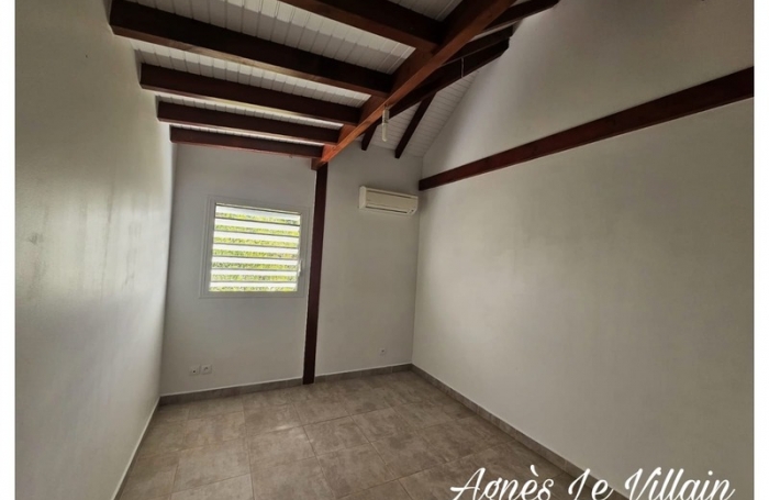 Vente Maison 152m&sup2; 4 pi&#232;ces Bouillante