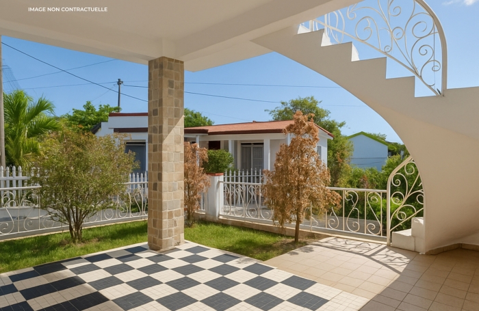 Maison  T12 BASSE TERRE