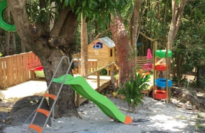 Vente Terrain 5005m² 9 pièces Pointe-Noire