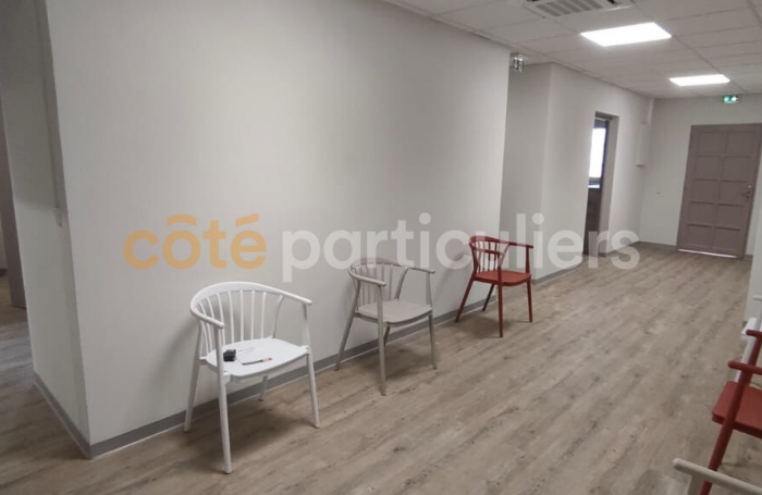 Location Local commercial 119m² 4 pièces Les Abymes