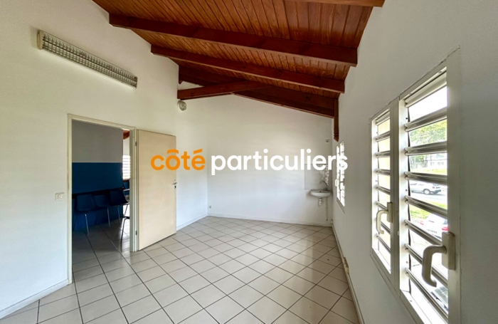Location Bureaux 16m² Gosier