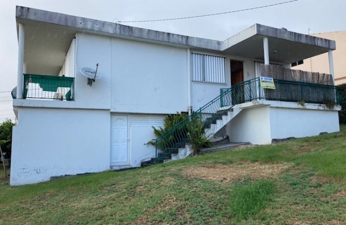 Location Maison 100.07m&sup2; 4 pi&#232;ces Basse-Terre