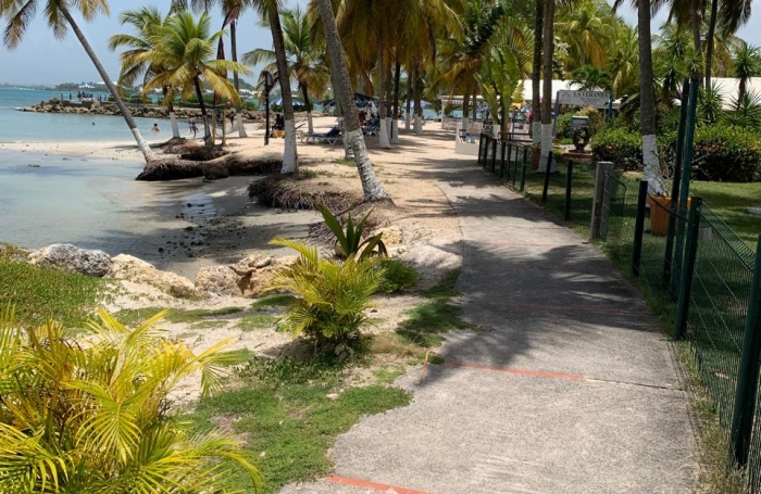 &Agrave; LOUER T2 MEUBL&Eacute; DE 53M2 AVEC ACC&Egrave;S PLAGE AU GOSIER