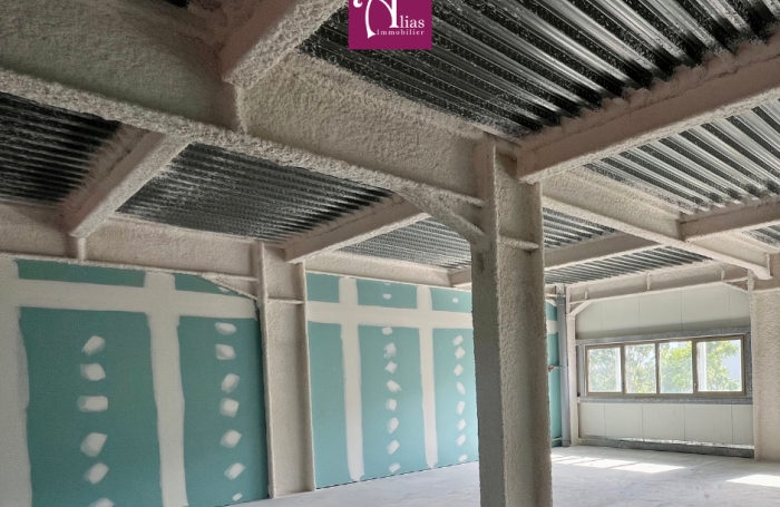&Agrave; louer - Local commercial neuf 155m2 - ETAGE - DOTHEMAR