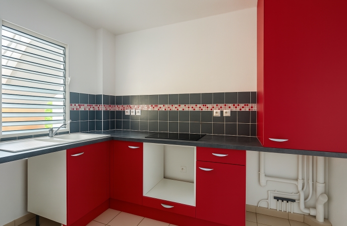 A VENDRE en exclusivit&eacute; - appartement T3 avec jardin dans r&eacute;sidence avec piscine au LAMENTIN