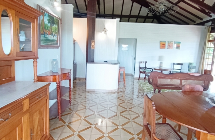 Vente Divers 161m&sup2; 6 pi&#232;ces Saint François